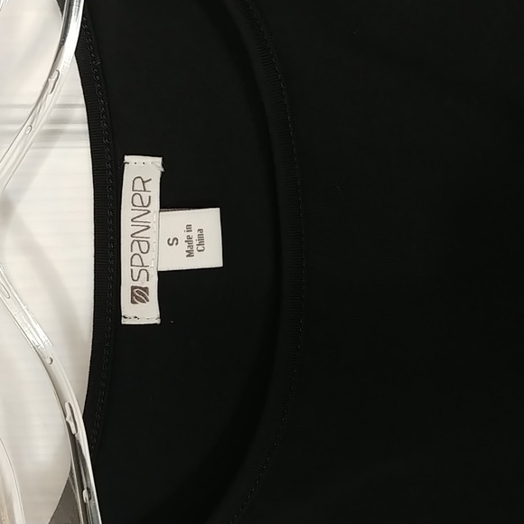 Spanner - Pretty statement sleeve top, black size Small - Picture 5 of 7